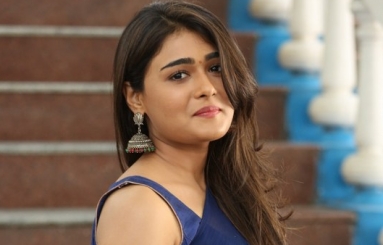 Shalini-Pandey-Latest-Stills-04