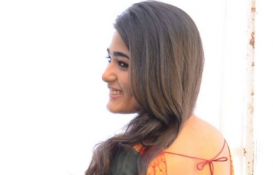 Shalini-Pandey-Photos-07