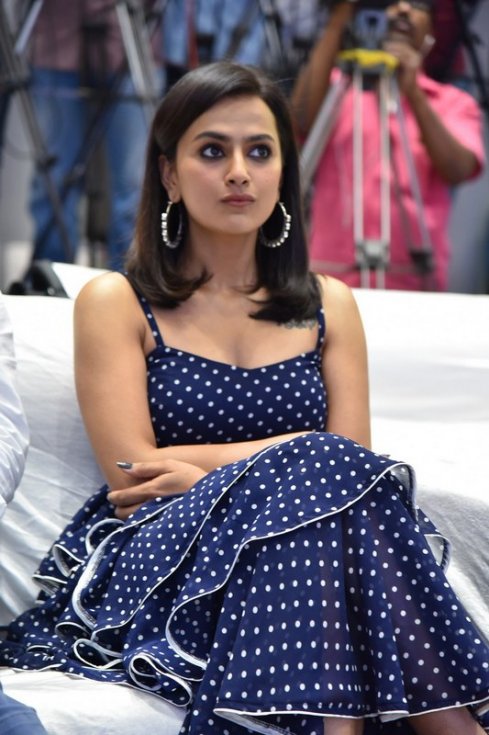 Shraddha-Srinath-New-Stills-08