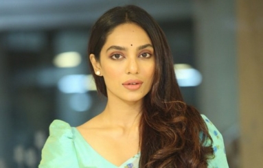 Sobhita-Dhulipala-Stills-05