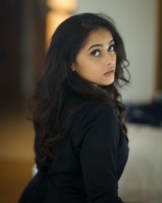 Sri Divya New Photos