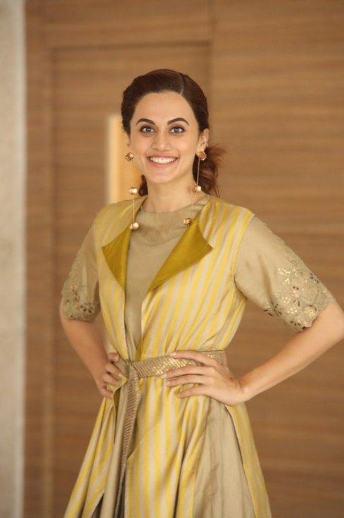 Taapsee-Pannu-Latest-Stills-02