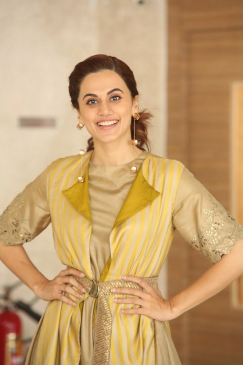 Taapsee-Pannu-Latest-Stills-04