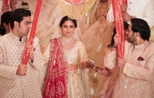 Isha-Ambani-and-Anand-Piramal-Wedding-Reception-01