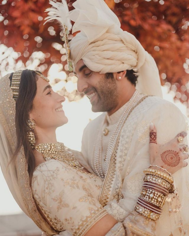 Ranbir-Kapoor-Alia-Bhatt-Wedding-Pics-14 | Ranbir Kapoor - Alia Bhatt Wedding Photoshoot | Ranbir - Alia wedding Stills | Photo 3of 16