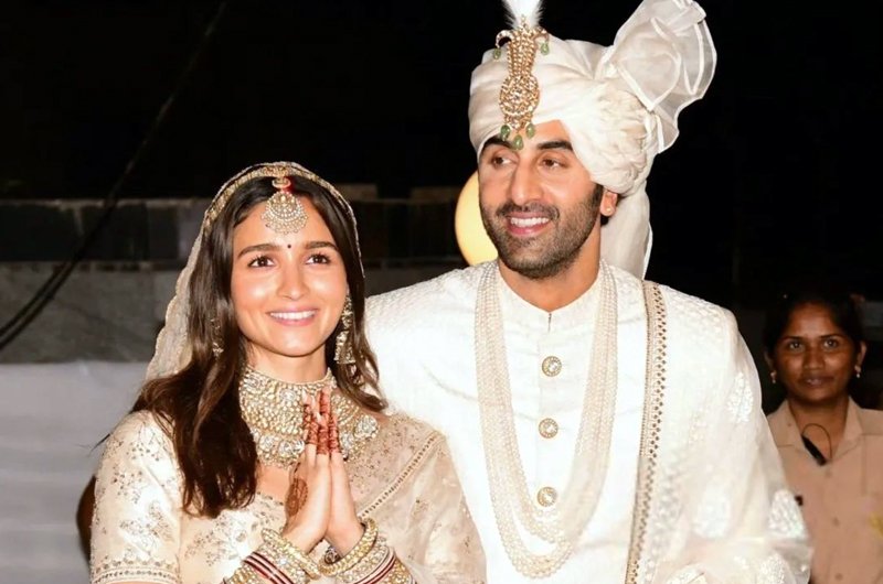 Ranbir-Kapoor-Alia-Bhatt-Wedding-Pics-16