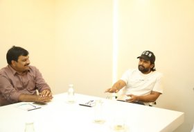 Allu-Arjun-Meets-Film-Newscasters-Association-Pics-07