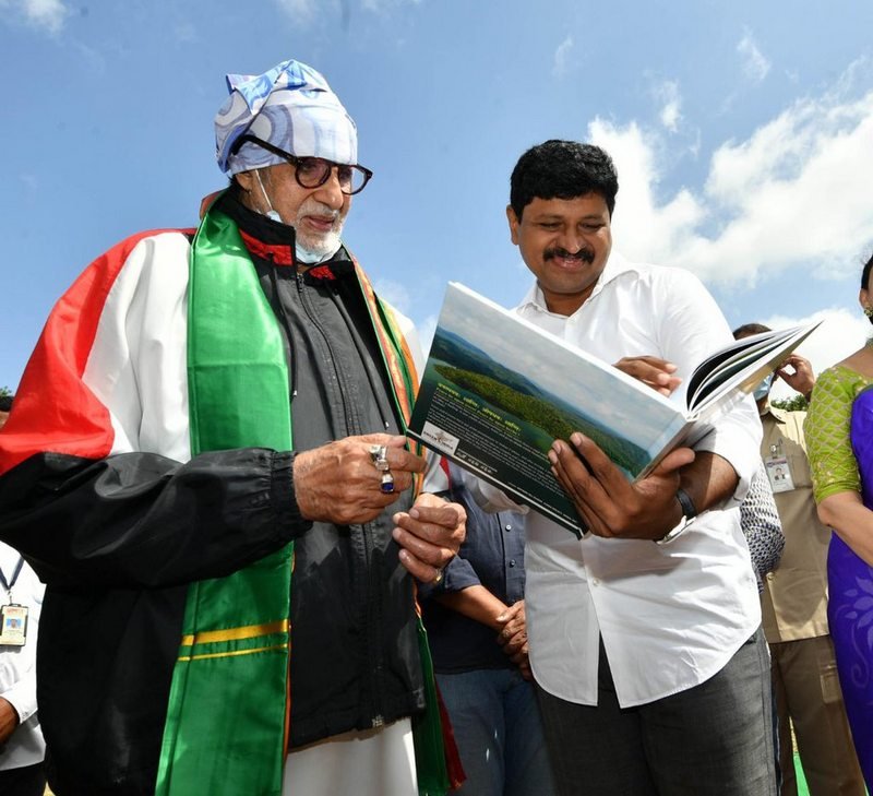 Amitabh-Bachchan-Green-India-Challenge-04