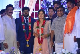 Celebs-at-Praveen-Yadav-Wedding-Reception-02