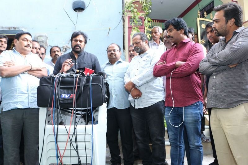 Chiranjeevi-Pays-Tribute-to-Pasupuleti-Rama-Rao-12