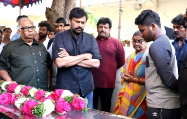 Chiranjeevi Pays Tribute to Pasupul..