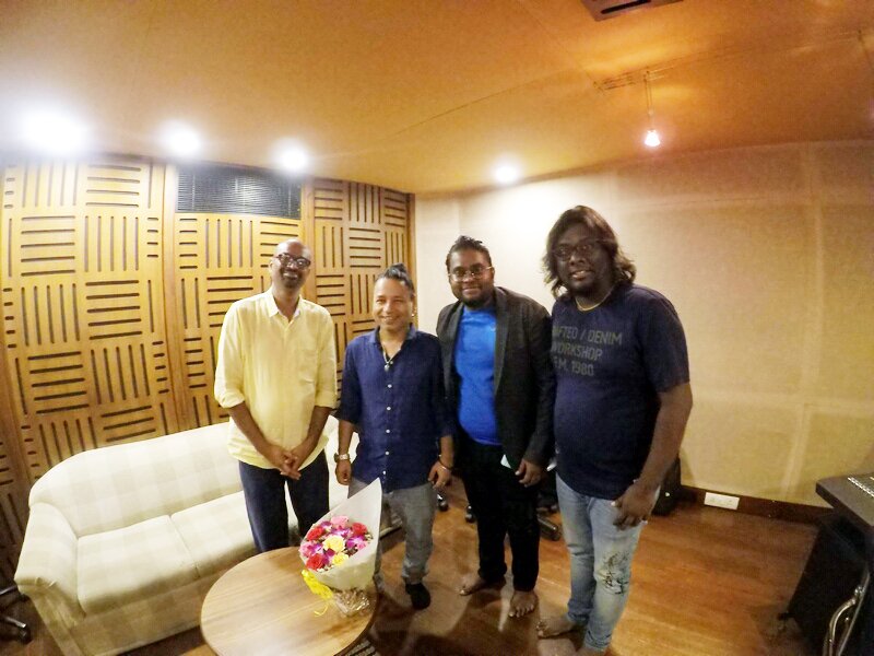 Mad-Movie-Team-With-Singer-Kailash-Kher-01