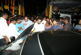 NTR-and-Kalyan-Ram-Visit-NTR-Ghat-08