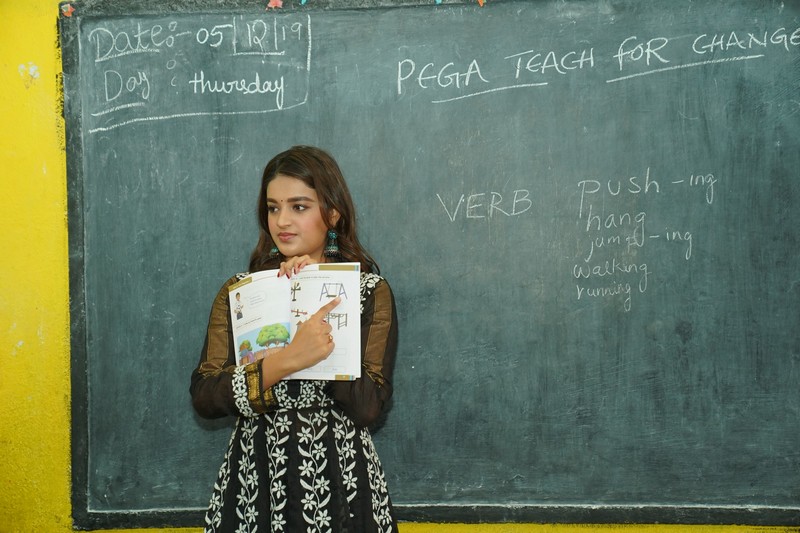 Nidhhi Agerwal Teaches English To Pega Teach For Change