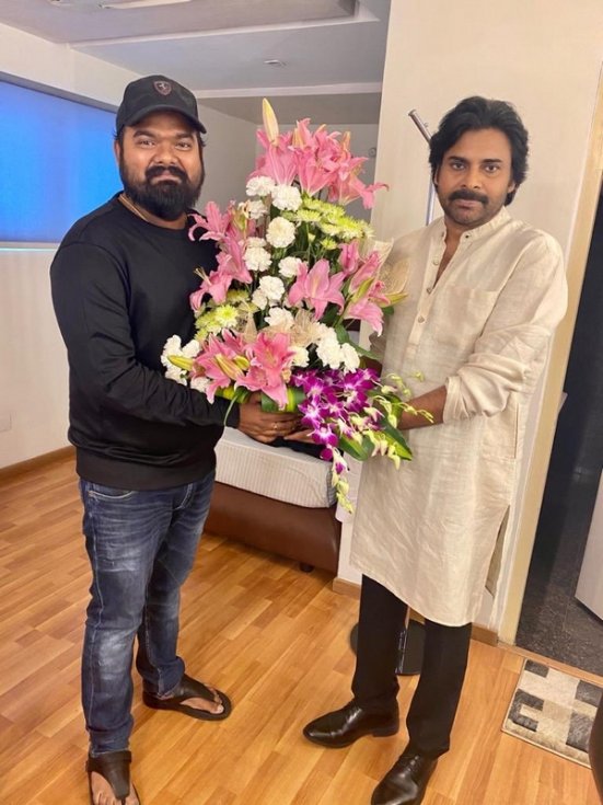 Pawan-Kalyan-Wishes-Bheeshma-Movie-Team-02