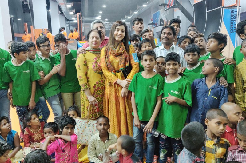 Raashi Khanna Uniquely Celebrate Birthday Sky Zone