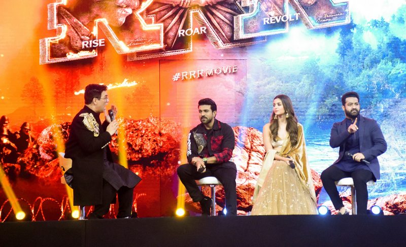 Photo 10of 13 | Roar-of-RRR-Event-In-Mumbai-04 | NTR | Salman Khan