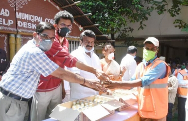 Sekhar Kammula Distributes Milk To ..