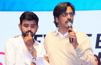 World-Famous-Lover-Pre-Release-Event-At-Vizag-06
