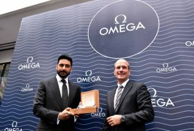 Abhishek-Bachchan-Inaugurates-OMEGA-Boutique-03