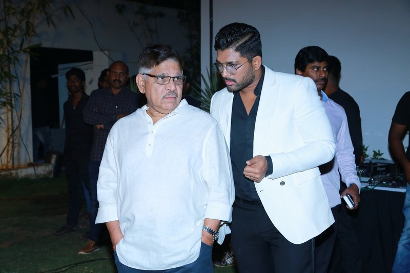 Allu-Aravind-Felicitation-To-Mahanati-Team-05