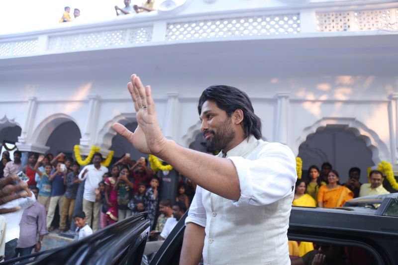 Allu Arjun At Palakollu