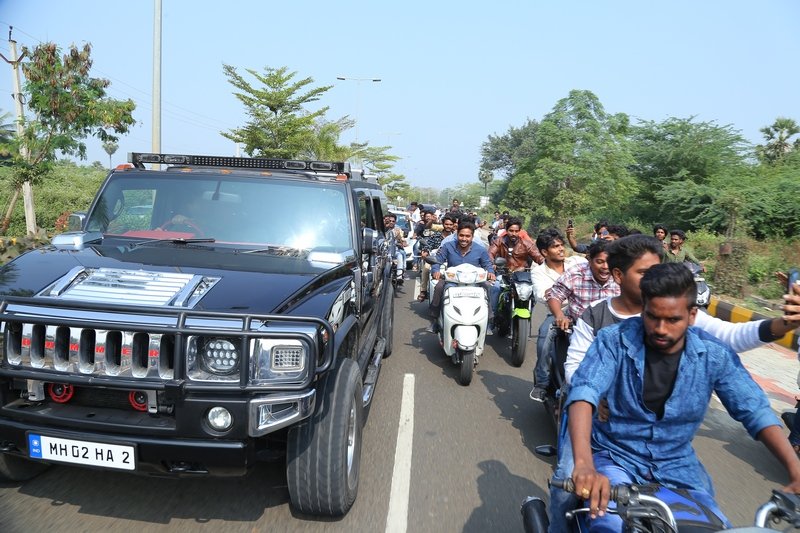 Allu-Arjun-At-Palakollu-09