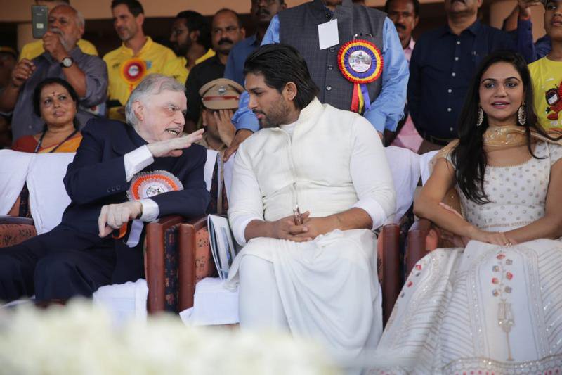 Allu-Arjun-Grand-Welcome-In-Mallu-Land-Photos-13