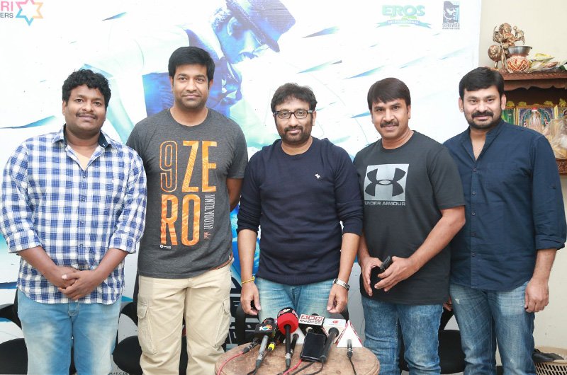 Amar-Akbar-Anthony-Movie-Press-Meet-01