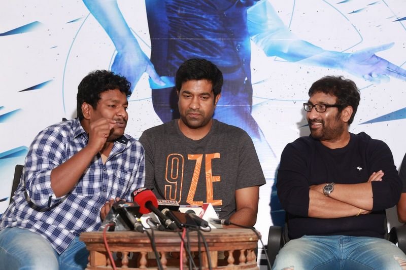 Amar-Akbar-Anthony-Movie-Press-Meet-08