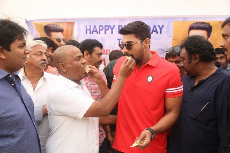 Bellamkonda-Sreenivas-Birthday-Celebration-Photos-02