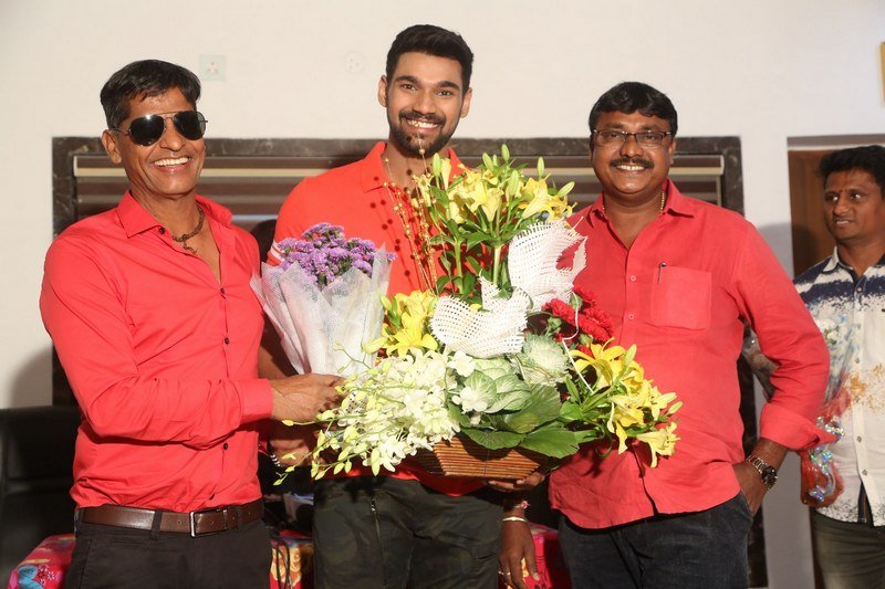 Bellamkonda-Sreenivas-Birthday-Celebration-Photos-06