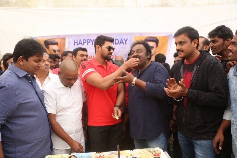 Bellamkonda-Sreenivas-Birthday-Celebration-Photos-08