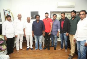 Bellamkonda-Sreenivas-Birthday-Celebration-Photos-03