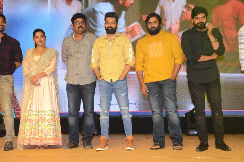 Brochevarevarur-Movie-Pre-Release-Event-09