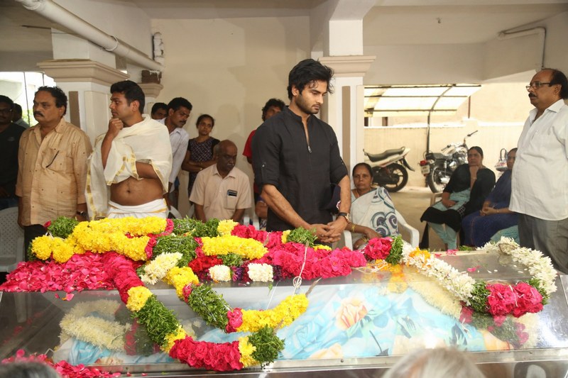 Celebrities Pay Homage To Director B Jaya