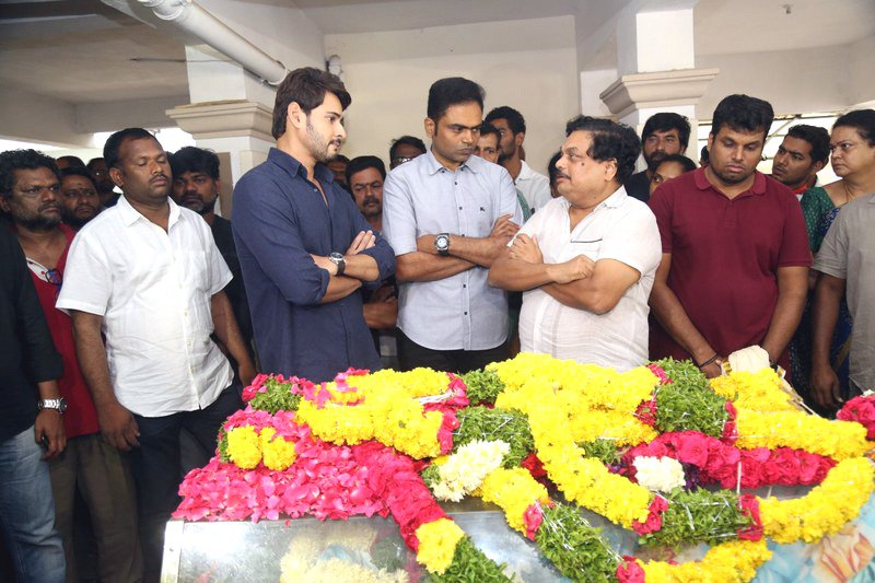 Celebrities-Pay-Homage-To-Director-B-Jaya-16