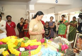 Celebrities-Pay-Homage-To-Director-B-Jaya-13