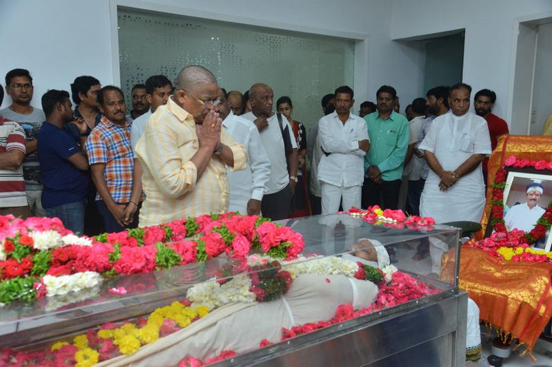 Celebs-Condolences-to-Kodi-Ramakrishna-02 | Celebs Condolences to Kodi Ramakrishna Stills | Photo 14of 15 | Celebs Condolences to Kodi Ramakrishna Stills