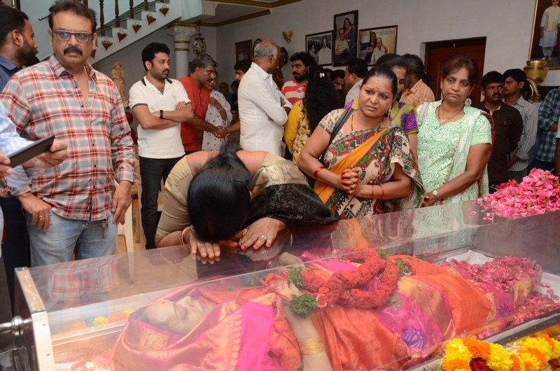 Celebs Condolences to Vijaya Nirmala