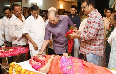 Celebs Pay Homage To Vijaya Nirmala