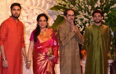 Celebs-at-Ambani-Residence-For-Ganesh-Chaturthi-Celebrations-02