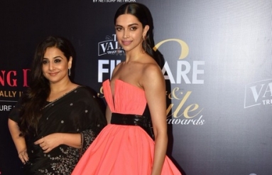 Celebs-at-Filmfare-Glamour-and-Style-Awards-12