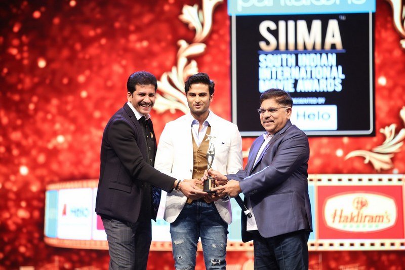 Celebs-at-SIIMA-Awards-2019-21