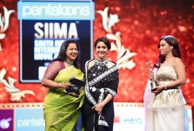 Celebs-at-SIIMA-Awards-2019-25