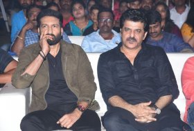 Chanakya-Movie-Pre-Release-Event-04