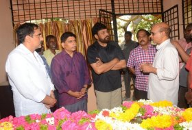 Chiranjeevi-and-Allu-Aravind-has-Paid-Tribute-to-Nandagopal-02