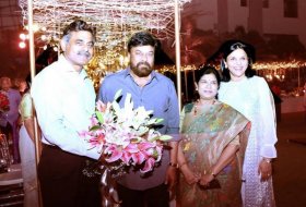 Chiranjeevi-at-Ram-Charans-in-Laws-Party-05