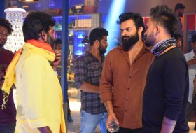 Chitralahari-Movie-Working-Stills-02