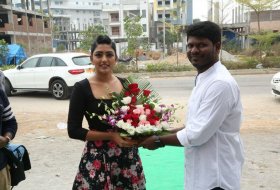 Eesha-Rebba-Launched-Cafe-Chef-Bakers-02